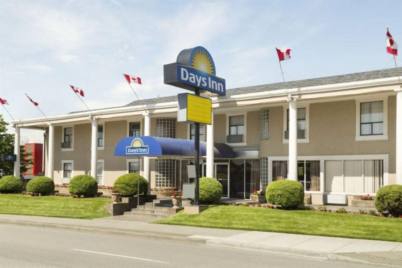 Days Inn By Wyndham Vancouver Metro Extérieur photo
