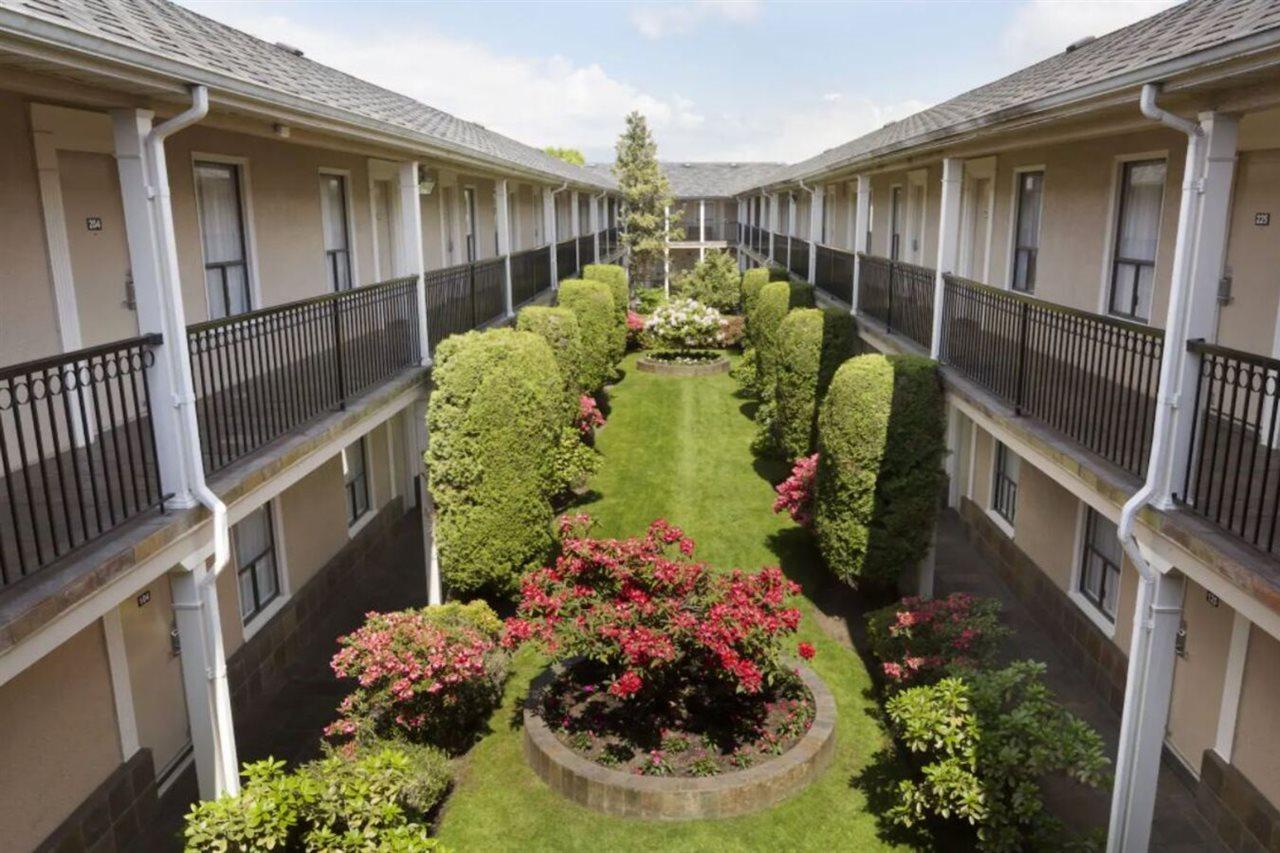 Days Inn By Wyndham Vancouver Metro Extérieur photo
