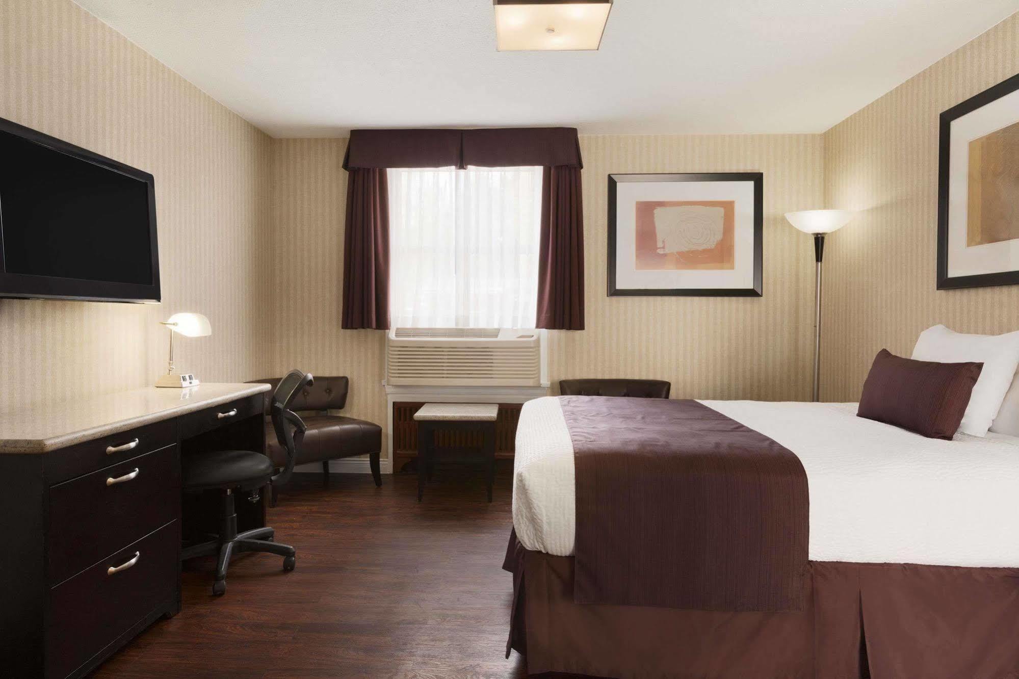 Days Inn By Wyndham Vancouver Metro Extérieur photo